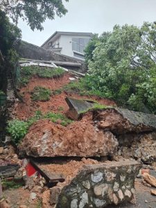 b9d8bb26-ff21-409f-bf4c-9a03bfea8f05