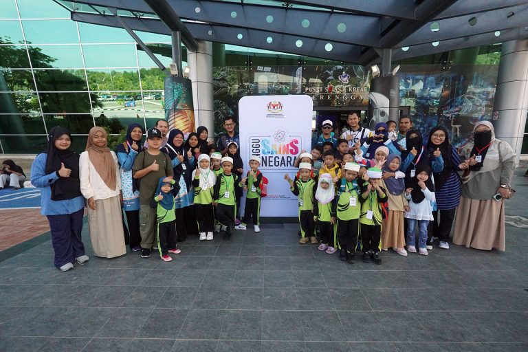 MINGGU SAINS NEGARA 2026 ZON TIMUR PENGUNJUNG HARI PERTAMA