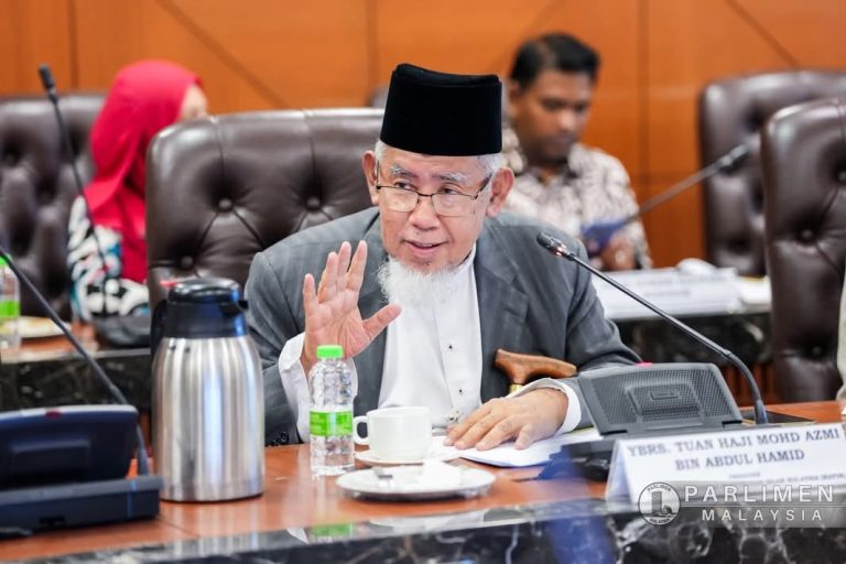 azmi