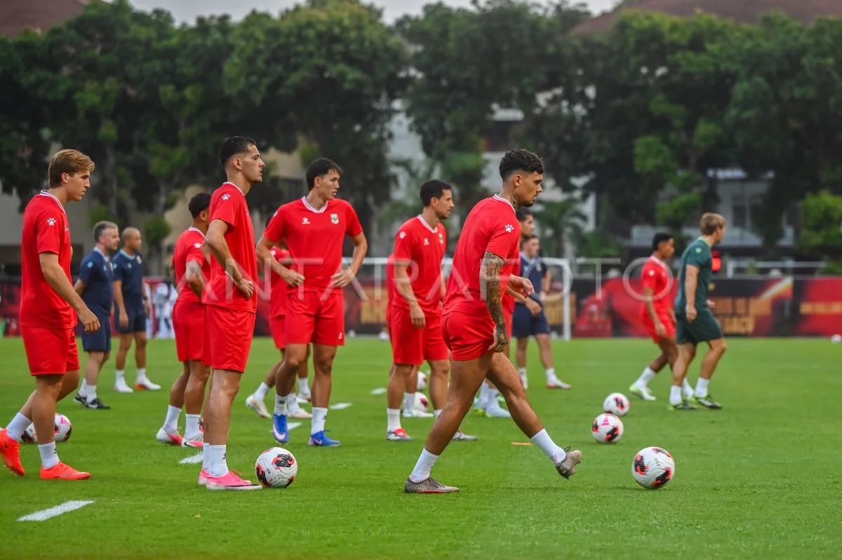 indonesia latihan bola